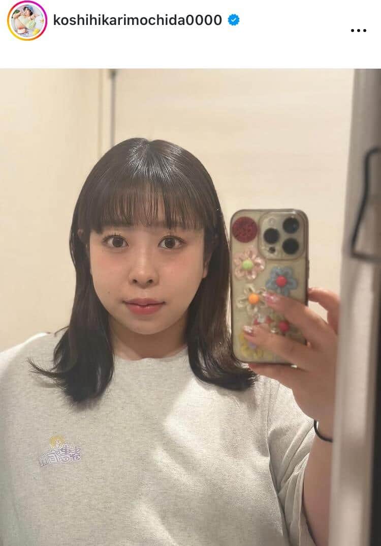 餅田コシヒカリ「100キロ女子の日常」ショットが話題　「今日もまたかわいい」ロンT×ジャンスカコーデ