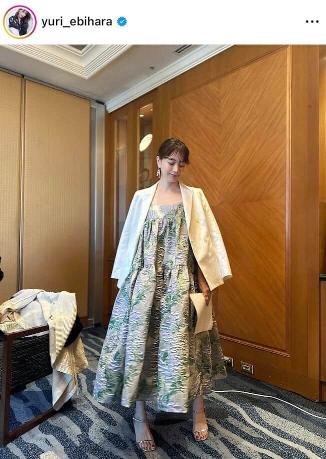 蛯原友里さんのインスタグラム（＠yuri_ebihara）より