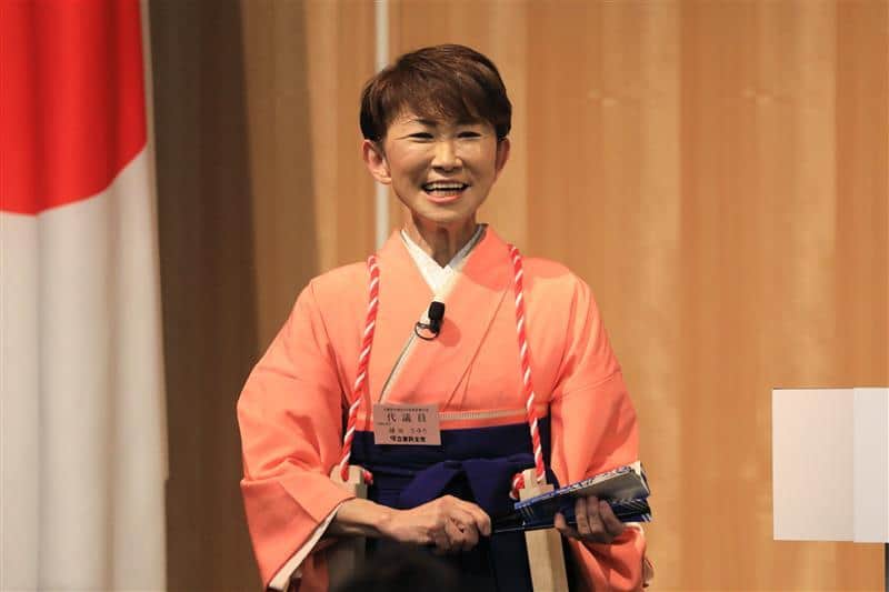 草刈り機の使い方めぐり炎上の立憲議員、あらためて草刈り動画公開　今度は右側に構え、フェイスシールド装着