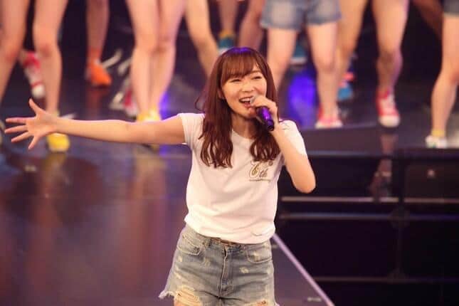 指原莉乃、握手会も参加した「ガチファン」と真剣交際報道　占い師指摘の「再会運」に注目