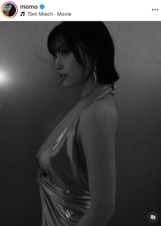 「TWICE」モモさんのインスタグラム（＠momo）より