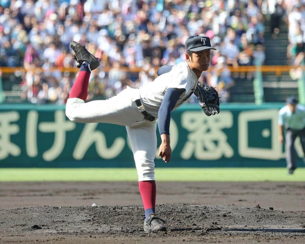 力投する根尾昂（写真：アフロ）