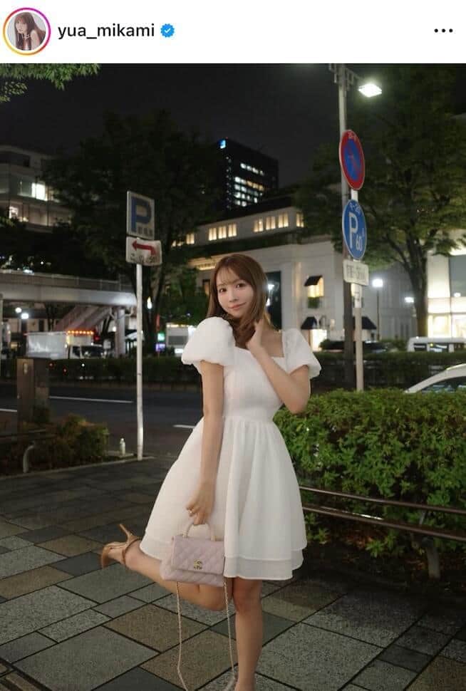 「天使のように美しい」三上悠亜、美脚ショーパン＆ぷるぷる唇ショットにファン悶絶「今日も可愛い」