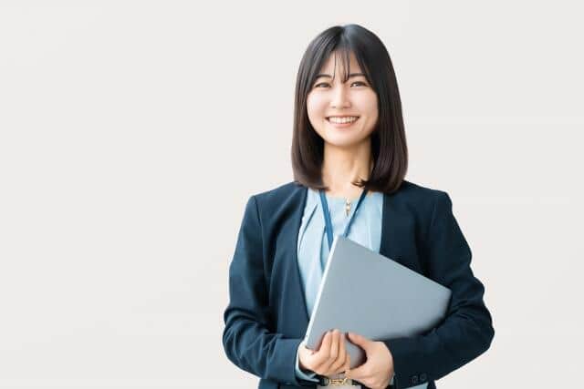 働く男女400超の「キャリアの不安」...私のスキルは他社でも通用するか？　求められる人材になるための自己分析、キャリア戦略とは