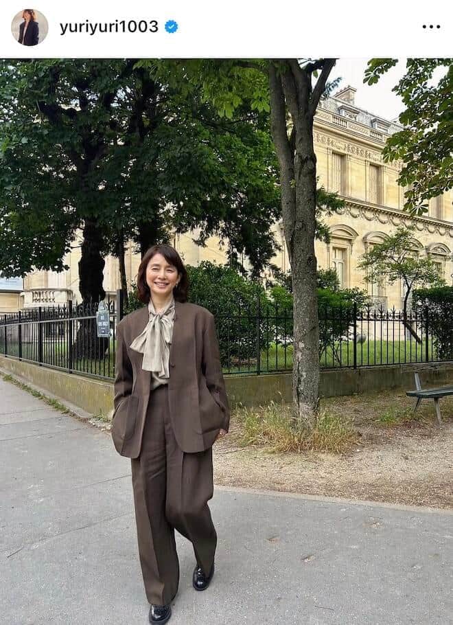 石田ゆり子55歳、劇的イメチェン！ばっさりショートが大反響...「フランス映画にも出てきそう」