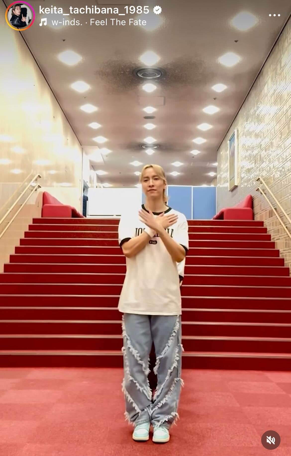 「w-inds.」橘慶太39歳、鍛えられたバキバキ肉体の衝撃　「キャーー ステキです」「筋肉！カッコいい」