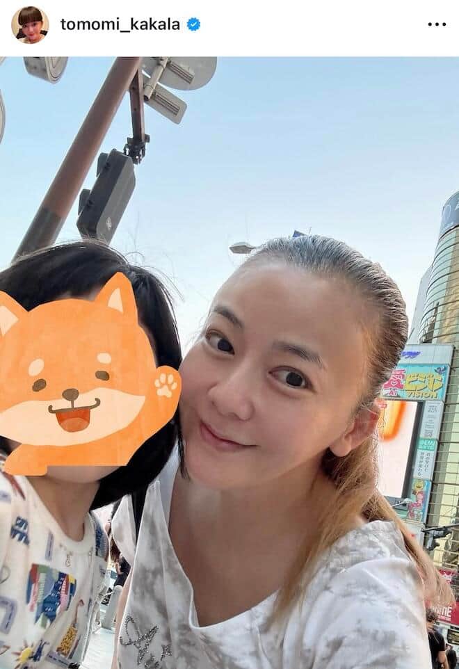 華原朋美さんのインスタグラム（＠tomomi_kakala）より