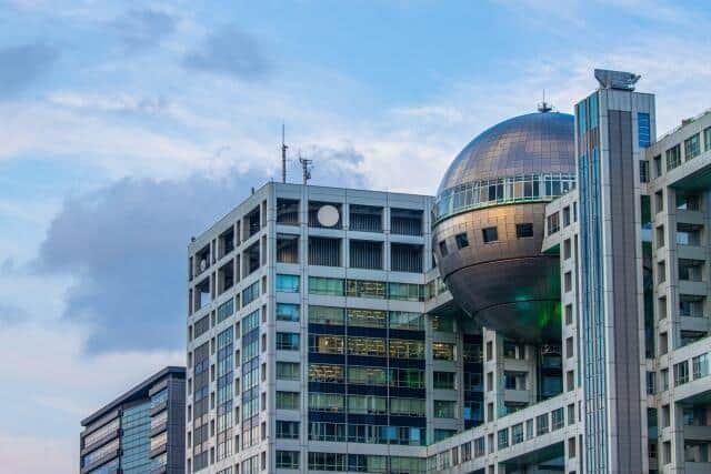 番組はフジテレビで放送される