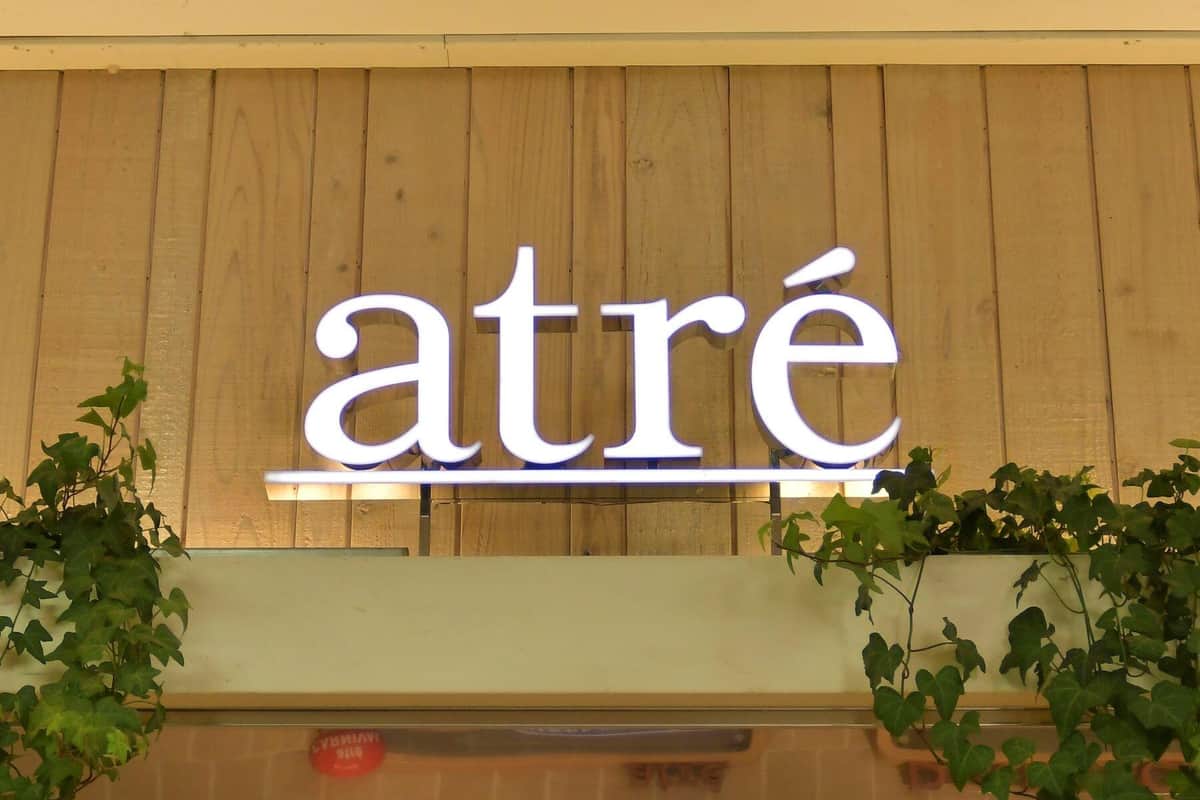 アトレ（写真：アフロ）