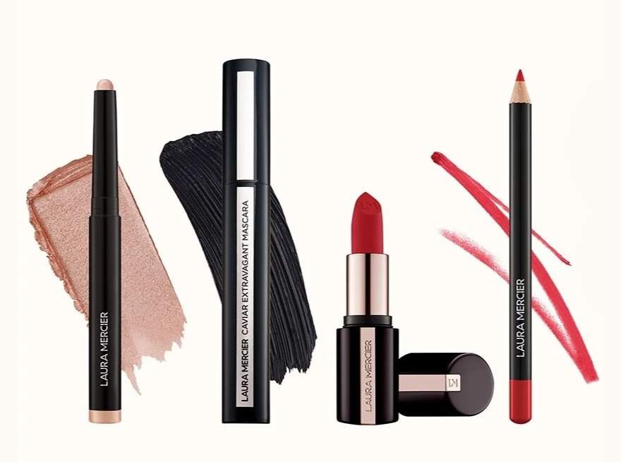 ローラメルシエ商品。左からキャビアスティックアイカラーN、キャビアエクストラバガントマスカラ、キャビアリップスティック、キャビアリップライナー（リリースより）