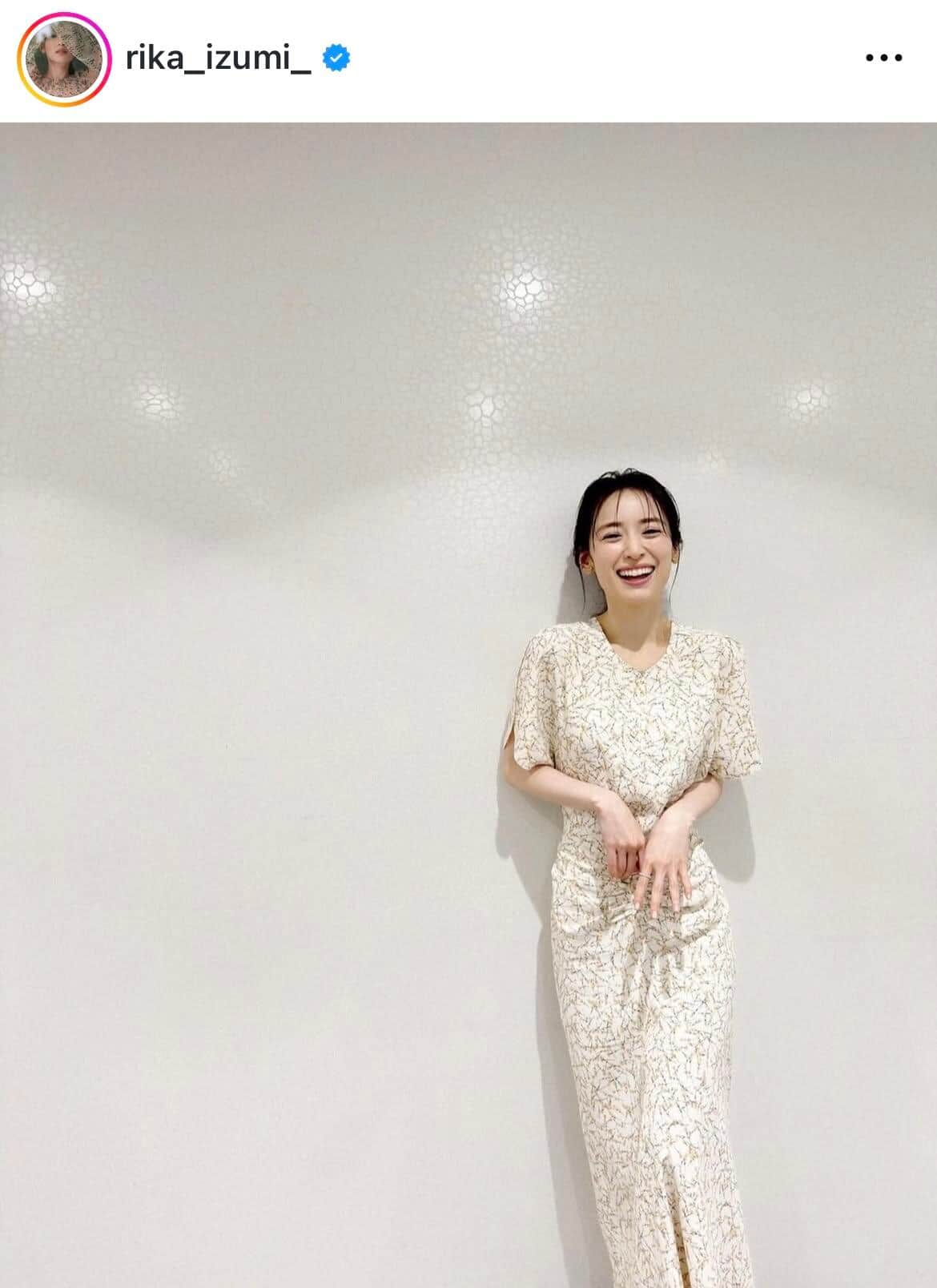 新婚の泉里香36歳、「夏はTシャツ率高め」シンプルコーデでかわいさ爆発　「心を癒される」大絶賛