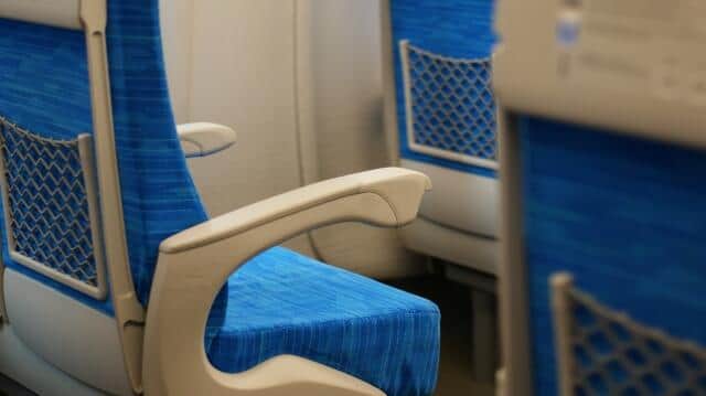 「宴会するなら居酒屋でやって！」静かに過ごしたい「子連れ新幹線」で直面した2つのトラブル...なぜこんな目に