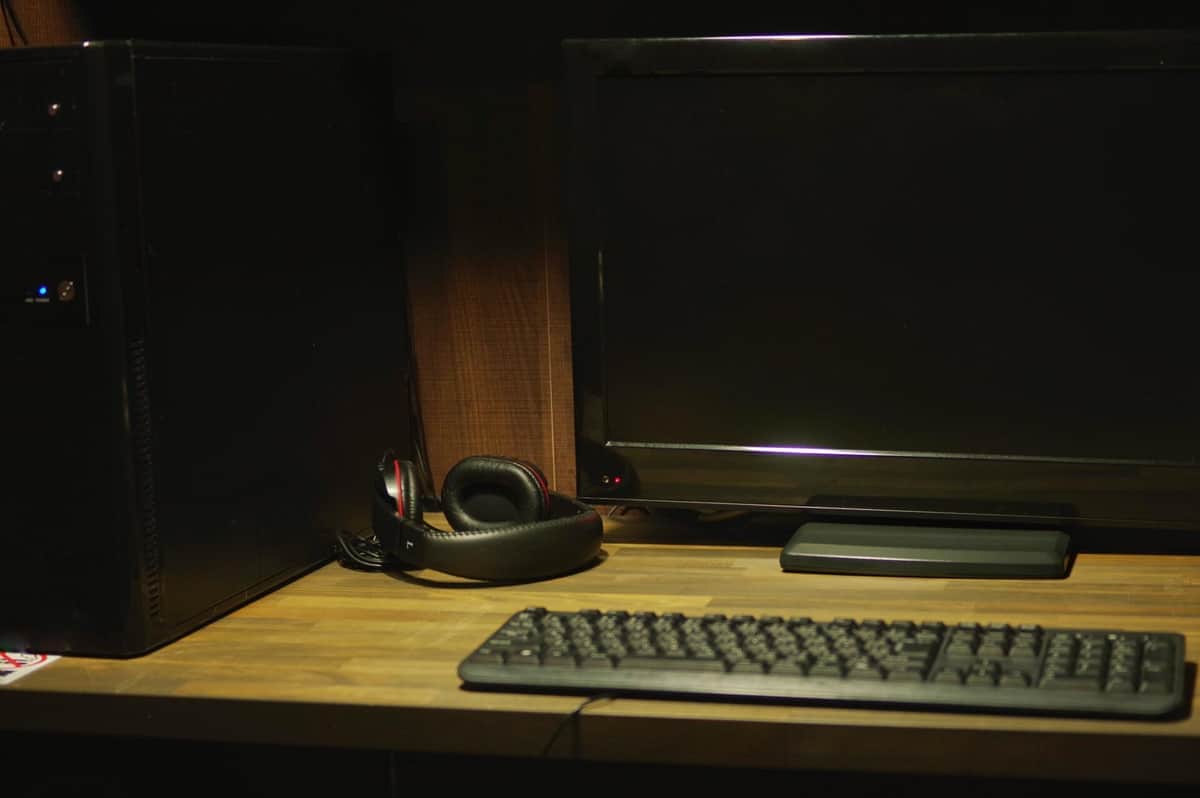 古いiPhoneで「タイミー」使えず「ホームレスになるしか」　支援団体訴え、背景にスマホ＆スキマバイトの「インフラ化」