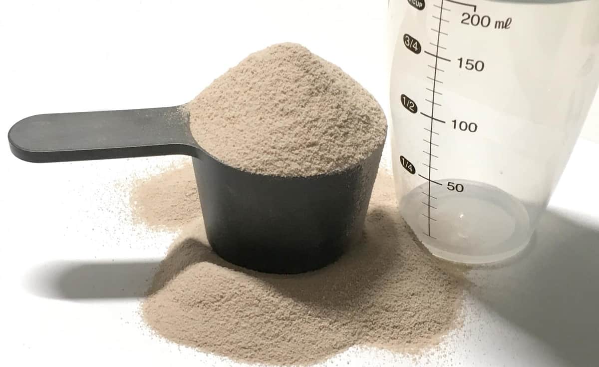 「常温」「高温多湿を避けて保管」→酷暑の日はどうすれば？　プロテインの保存方法が話題...管理栄養士が指南