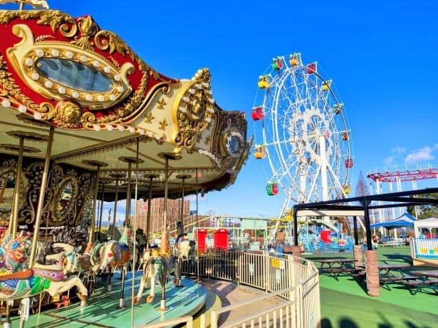 夏休み！レジャー施設のチケット代を安くする賢い方法　ディズニーリゾート、USJで遊ぶ狙い目の時間