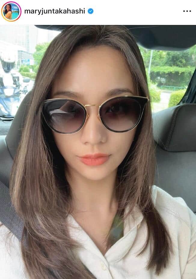 高橋メアリージュン37歳、妖艶真っ赤なドレス姿で色気ダダ漏れ　「超カッコイイ」ファン大絶賛