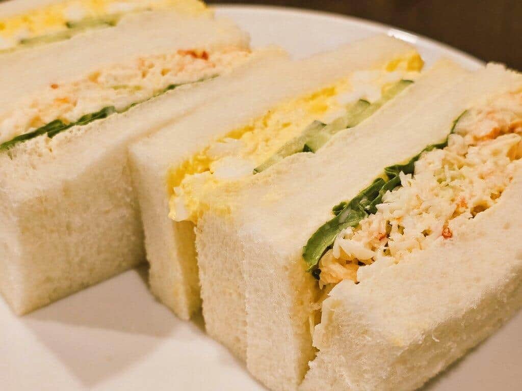 たらばがにサラダサンド。「さえら」のX（＠caetla_1975）より