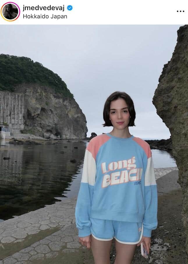 メドベージェワさんのインスタグラム（＠jmedvedevaj）より