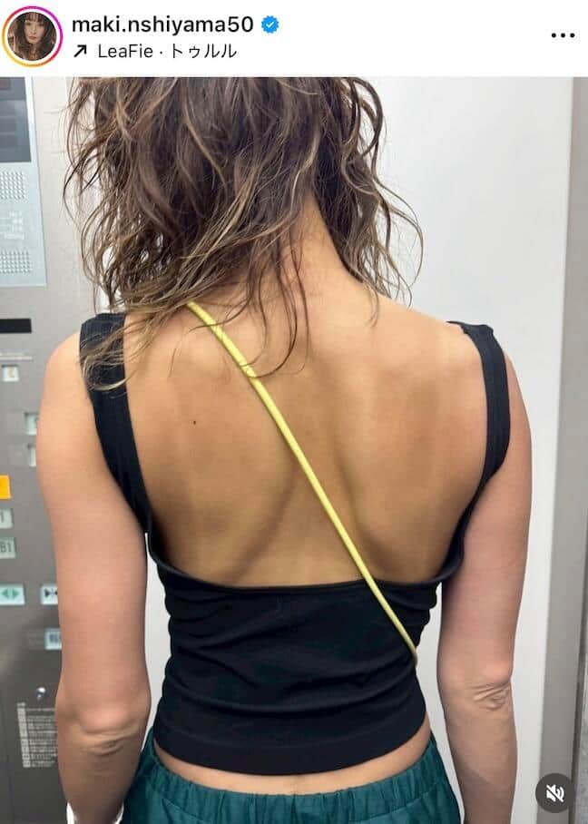 西山茉希さんのインスタグラム（＠maki.nshiyama50）より
