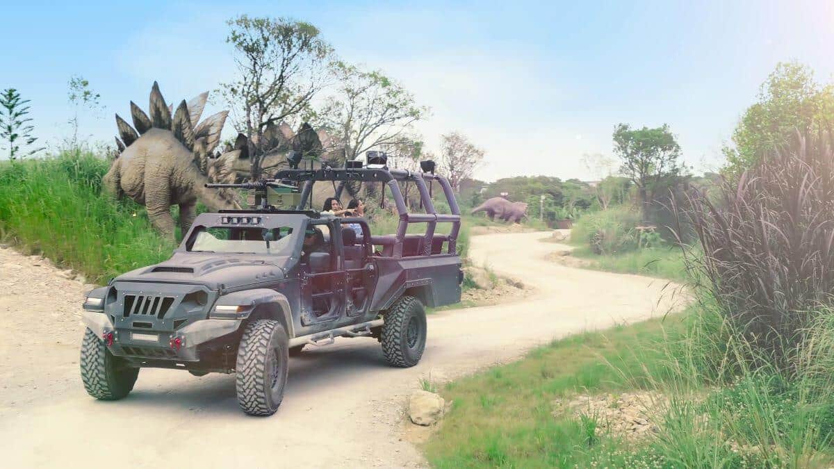 ジャングリア沖縄のアトラクション「DINOSAUR SAFARI」（リリースより）