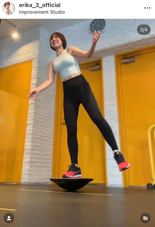 山川恵里佳さんのインスタグラム（＠erika_3_official）より
