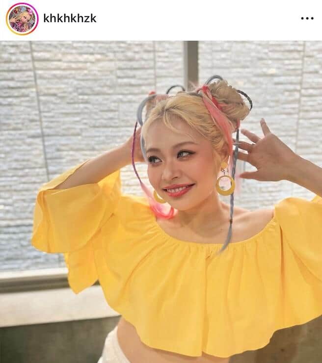 エルフ荒川さんのインスタグラム（＠khkhkhzk）より