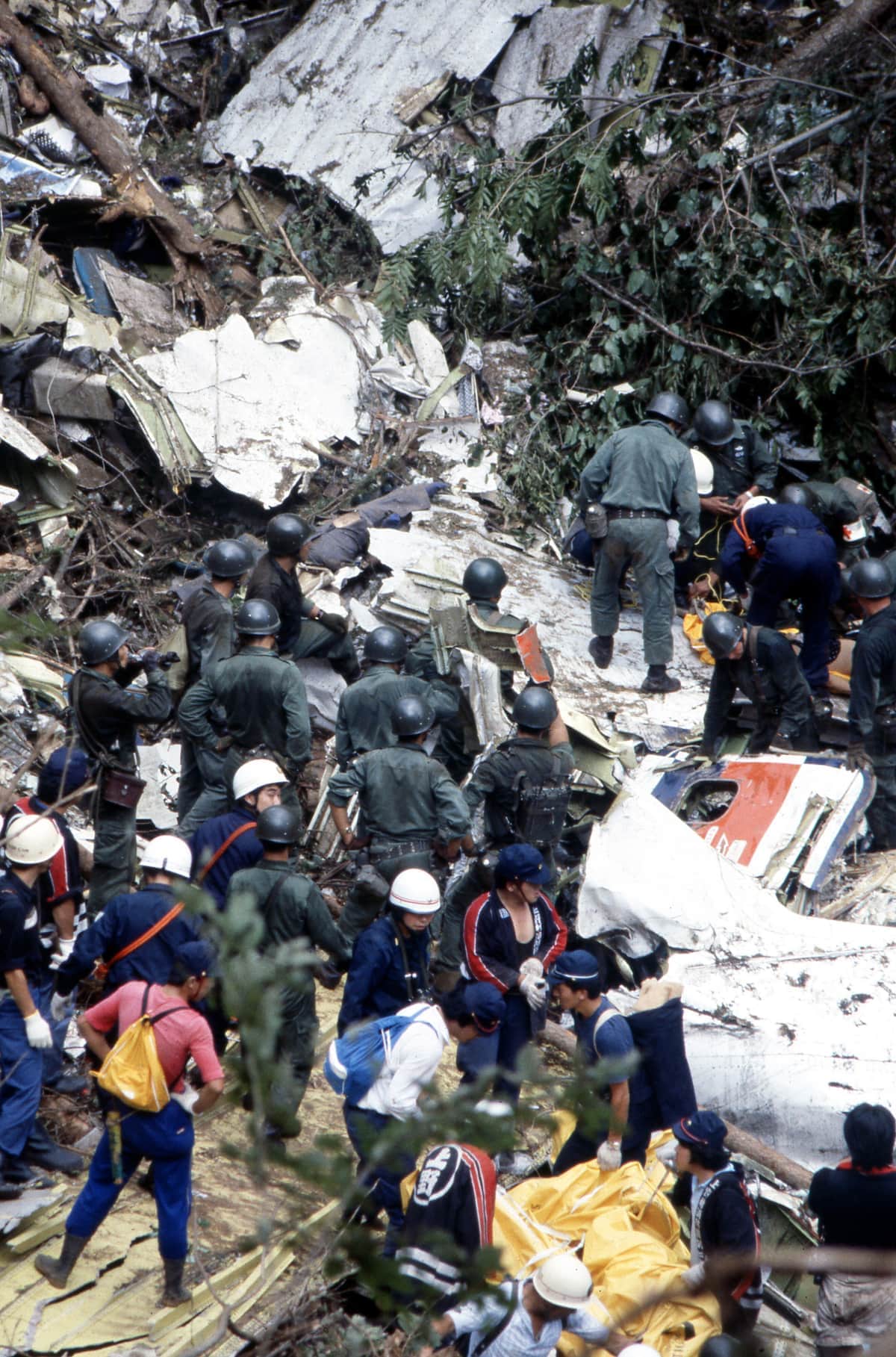 日航ジャンボ機事故から40年、原因に関心薄かった政治部記者たち　それでも会見で飛び出した質問とは