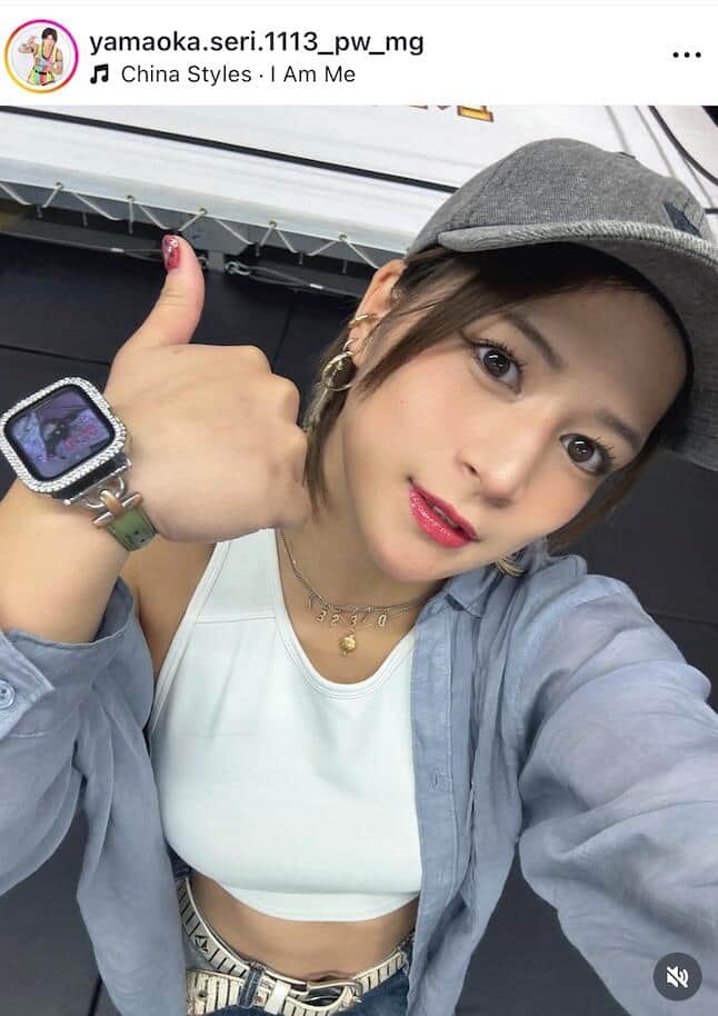 18歳美女プロレスラー・山岡聖怜、ムキムキ二の腕の衝撃　「かっこいい」タンクトップからのぞかせ