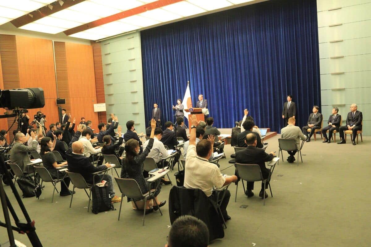 石破茂首相に質問する報道陣（2025年9月7日撮影）