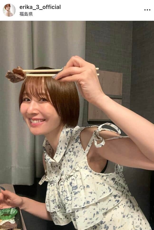 山川恵里佳43歳、Tシャツ×レギンスの美ボディ全開ショット　「トレーニングした後は心もカラダもすっきり」