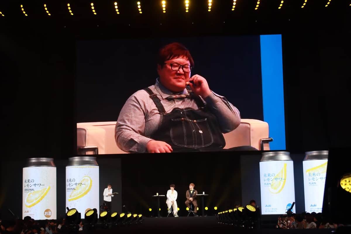 中継を繋いで参加したデカキンさん（25年9月18日撮影）