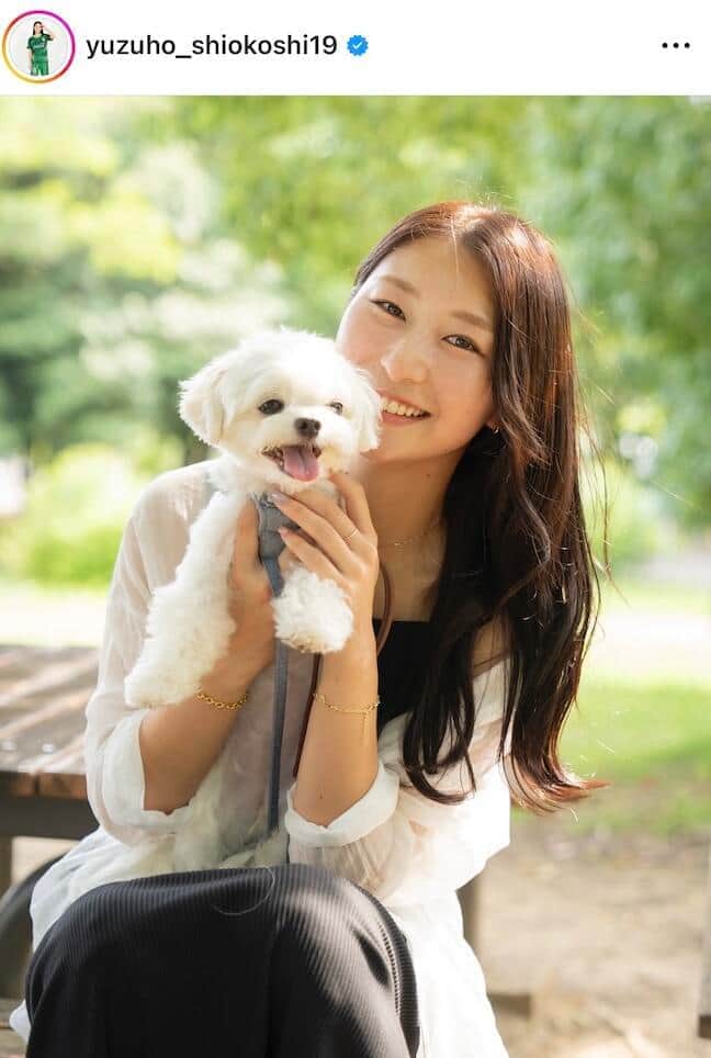 塩越柚歩さんのインスタグラム（＠yuzuho_shiokoshi19）より