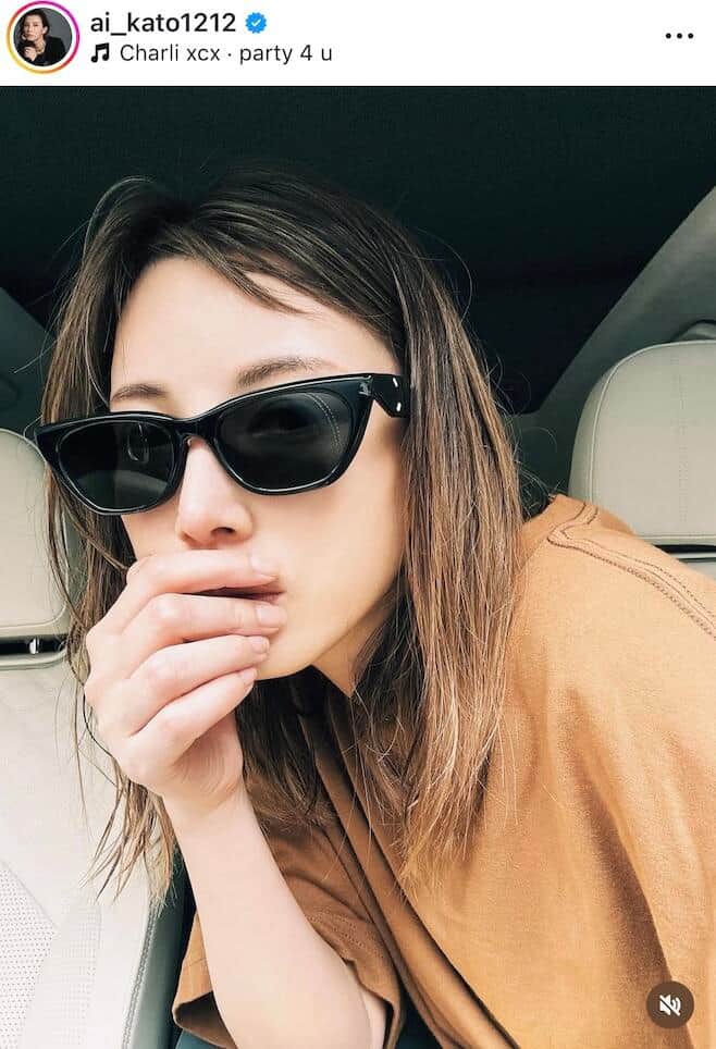 加藤あい、変わらぬ美貌が国宝級...洗練された爽やか白コーデ大絶賛　「ウルトラ綺麗」