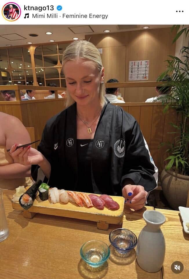 ケイティ・ムーンさんのインスタグラム（＠ktnago13）より