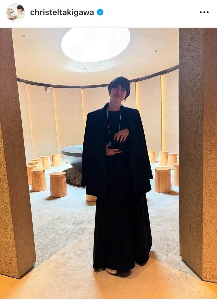 滝川クリステルさんのインスタグラム（＠christeltakigawa）より