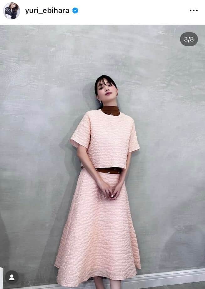 蛯原友里さんのインスタグラム（＠yuri_ebihara）より