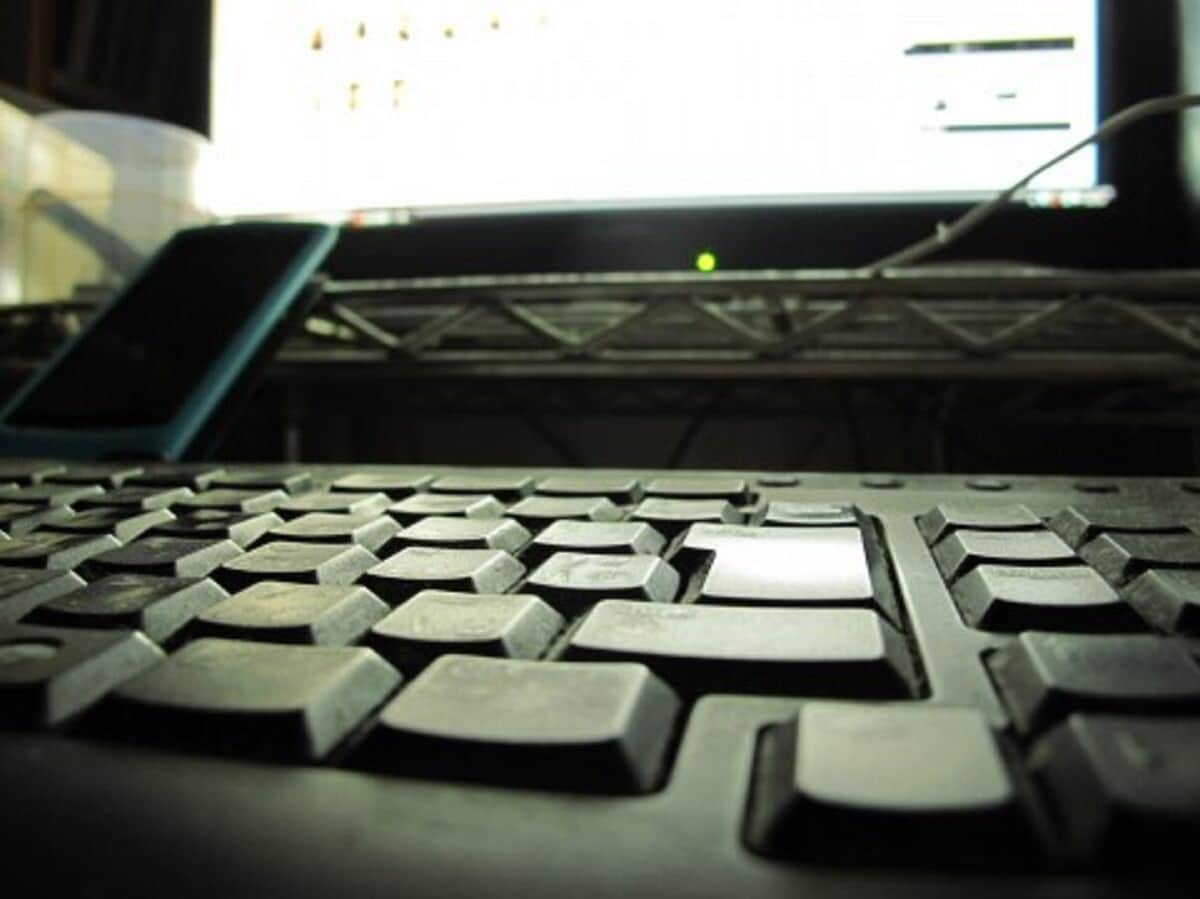 「児童ポルノ所持」日本でも厳罰化求める声　JFA幹部が仏で有罪判決＆入国禁止、識者の見解は