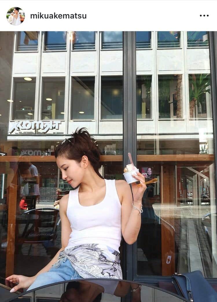 サッカー堂安律の美人妻・明松美玖、ドレス姿から漂う色気にドキっ　「神がかって美しい」