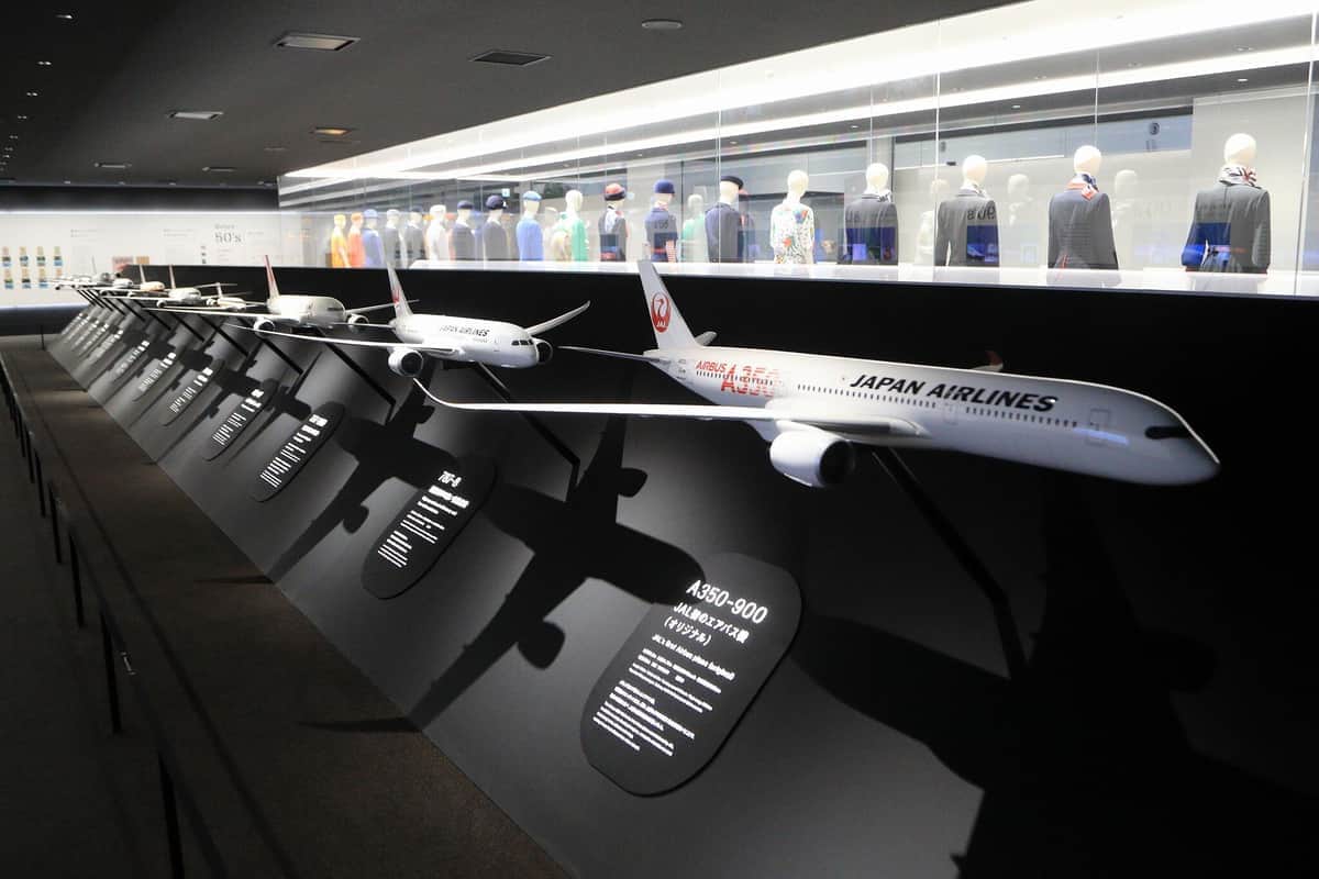 歴代機種のモデルプレーンも展示されている
