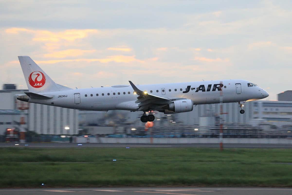 格納庫からは、こんな飛行機写真が撮れる
