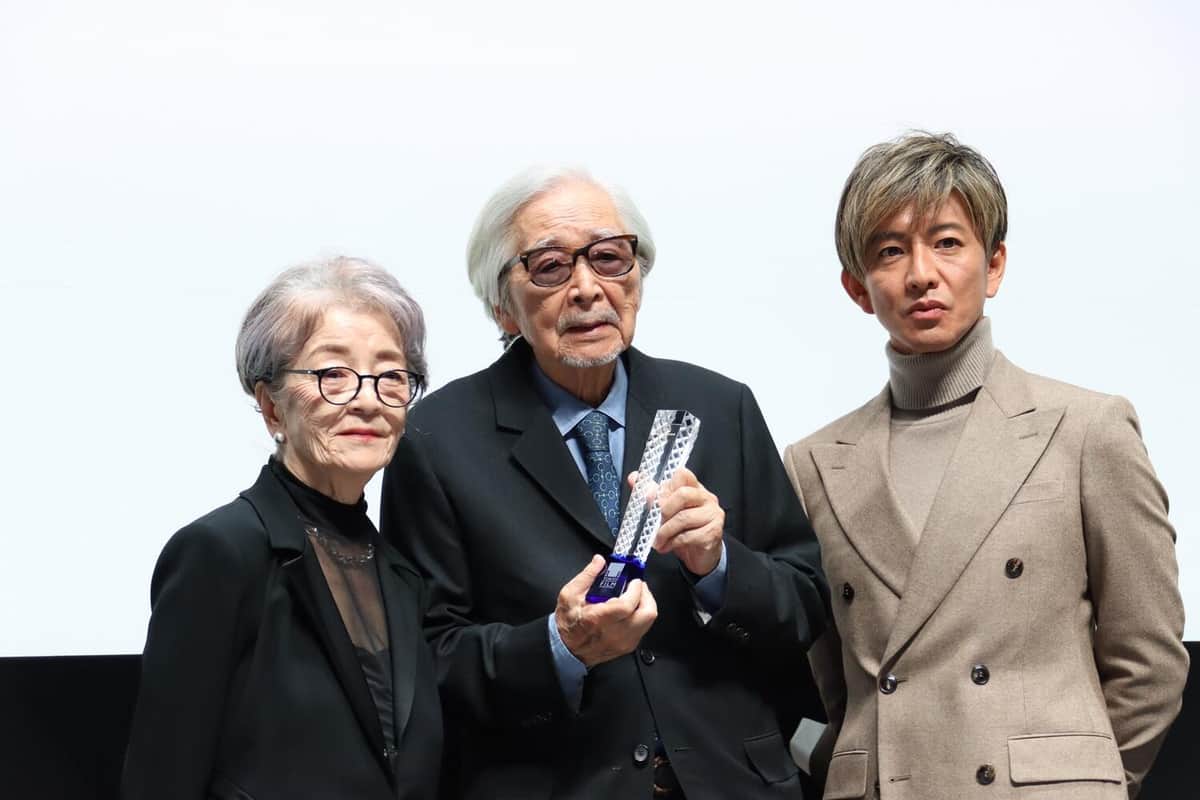 舞台挨拶に登壇した倍賞千恵子さん、山田洋次監督、木村拓哉さん（10月29日撮影）