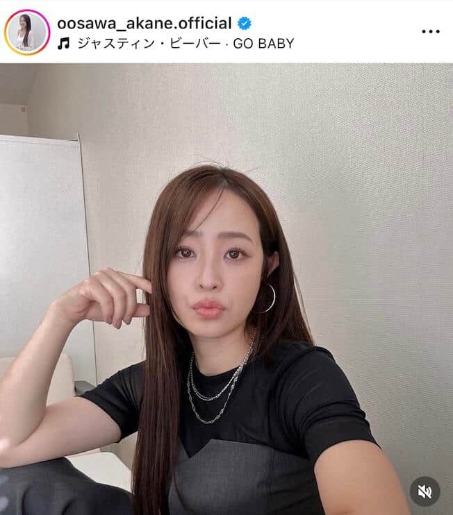 大沢あかねさんのインスタグラム（＠oosawa_akane.official）より
