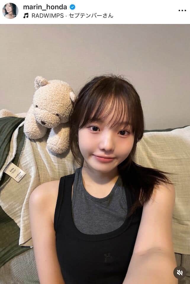 本田真凜、艶やか真紅のドレス姿でスケーティング　「ただひたすら美しい」漂う色気にドキっ