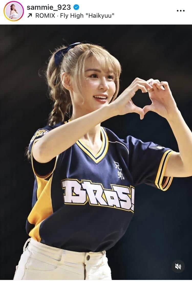 台湾の人気チア、ミニ丈コーデで女神降臨...東京満喫ショット　「可愛いいい」「女神がいた！！」