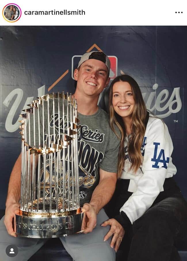 カーラ・スミスさんのインスタグラム（＠caramartinellsmith）より