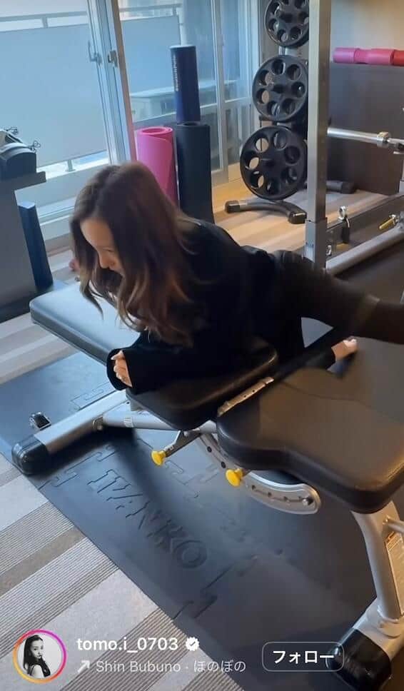 板野友美さんのインスタグラム（＠tomo.i_0703）より