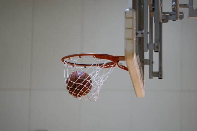 「その言い方、やめてもらえますか」バスケ観戦中に観客同士が激突！　会場が冷え込んだ「緊迫の瞬間」