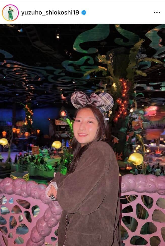 塩越柚歩さんのインスタグラム（＠yuzuho_shiokoshi19）より