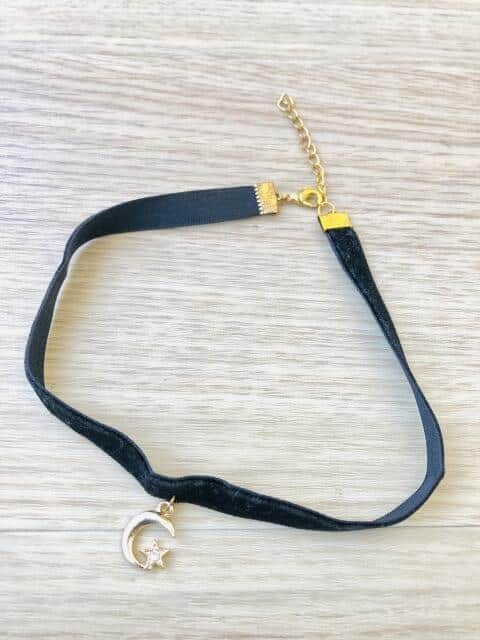 「お姉さんのような人にチョーカーでしばられたい」　ハンドメイドショップが迷惑行為に恐怖...代表が明かした一部始終