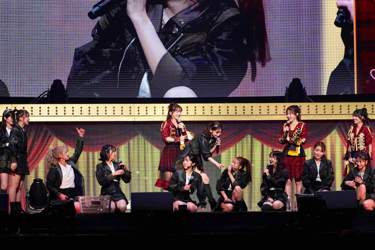 パフォーマンス後は疲労困憊（c）AKB48